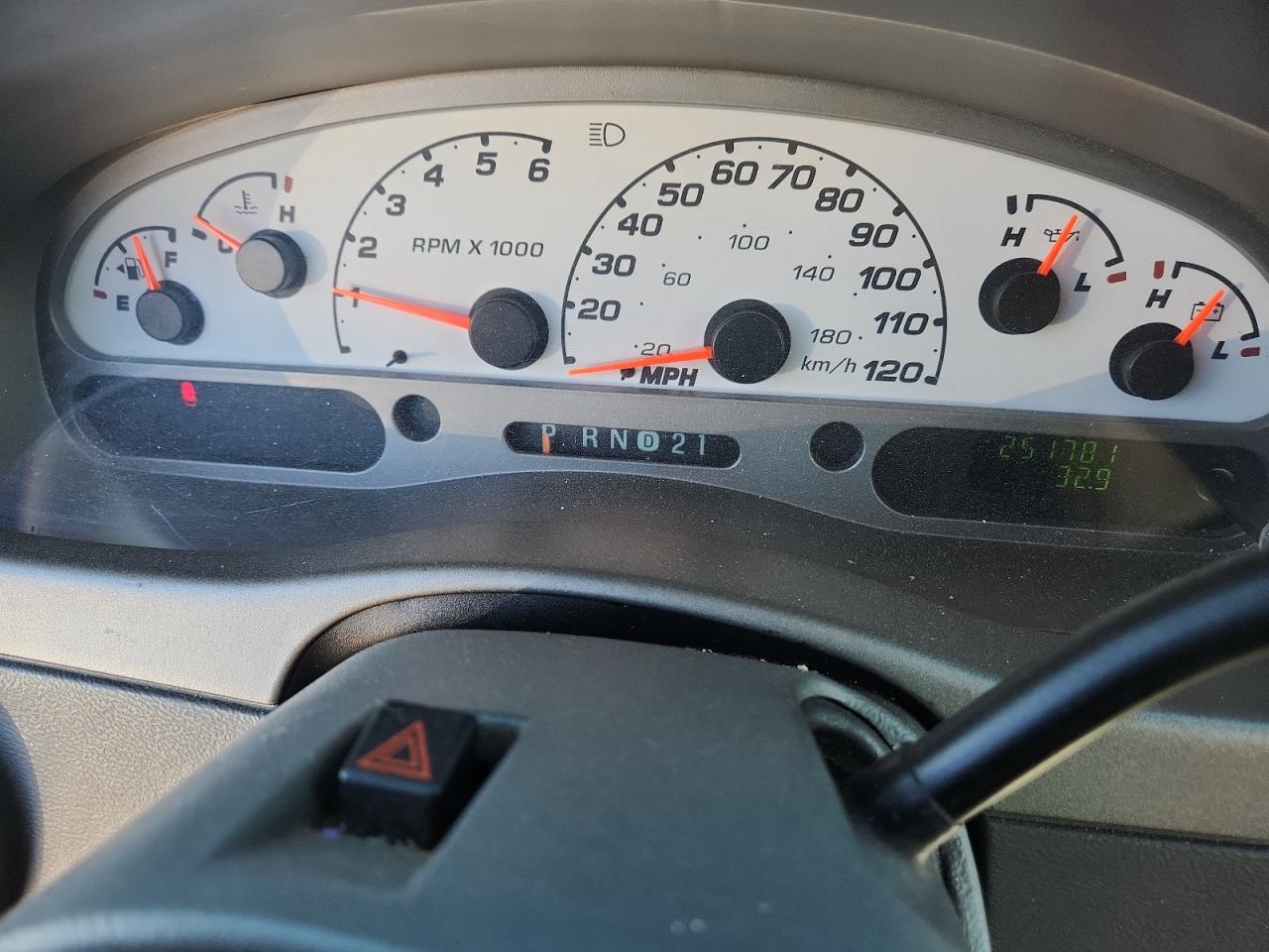 2004 FORD Explorer Sport Trac