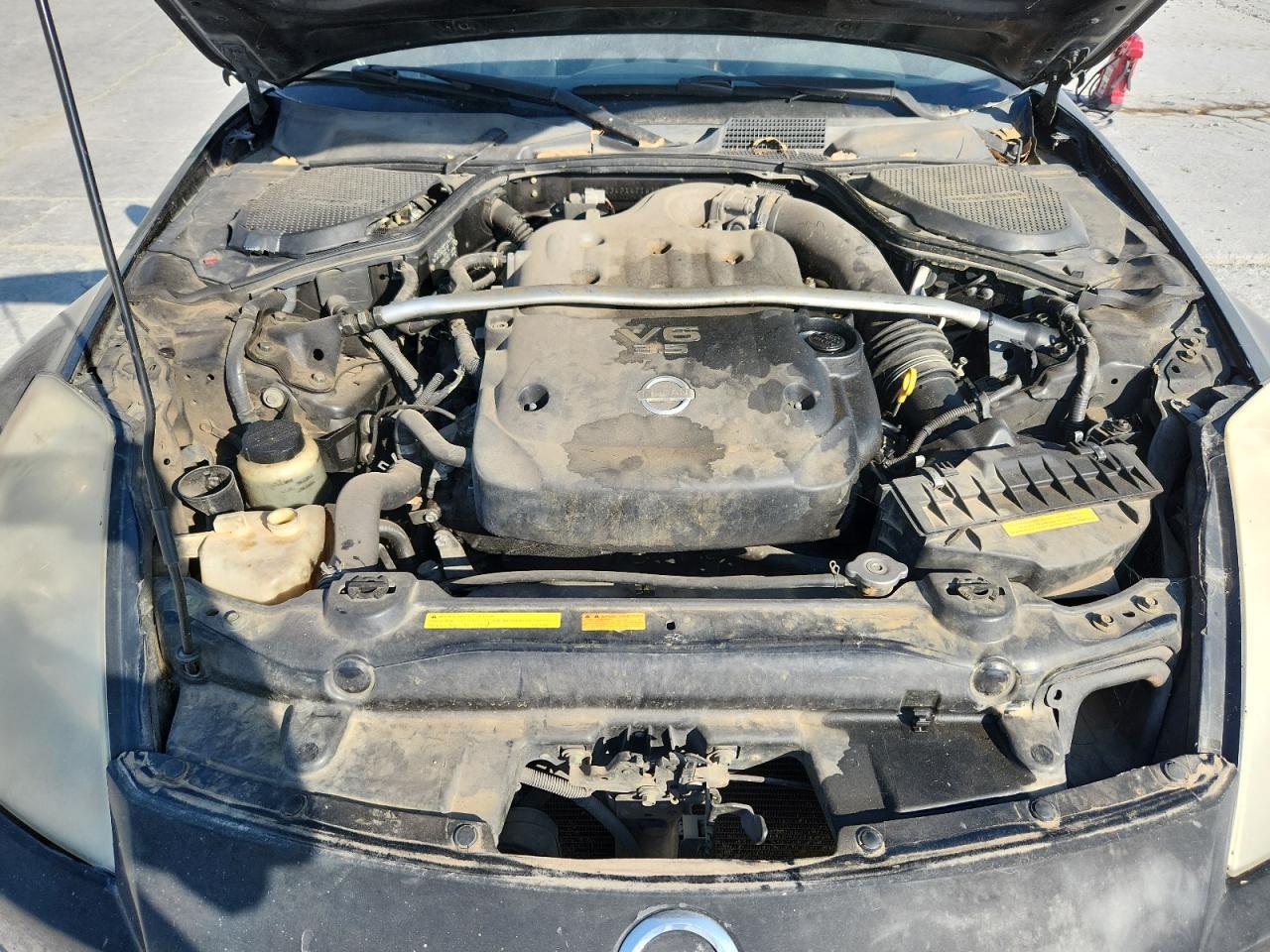 2004 NISSAN Z