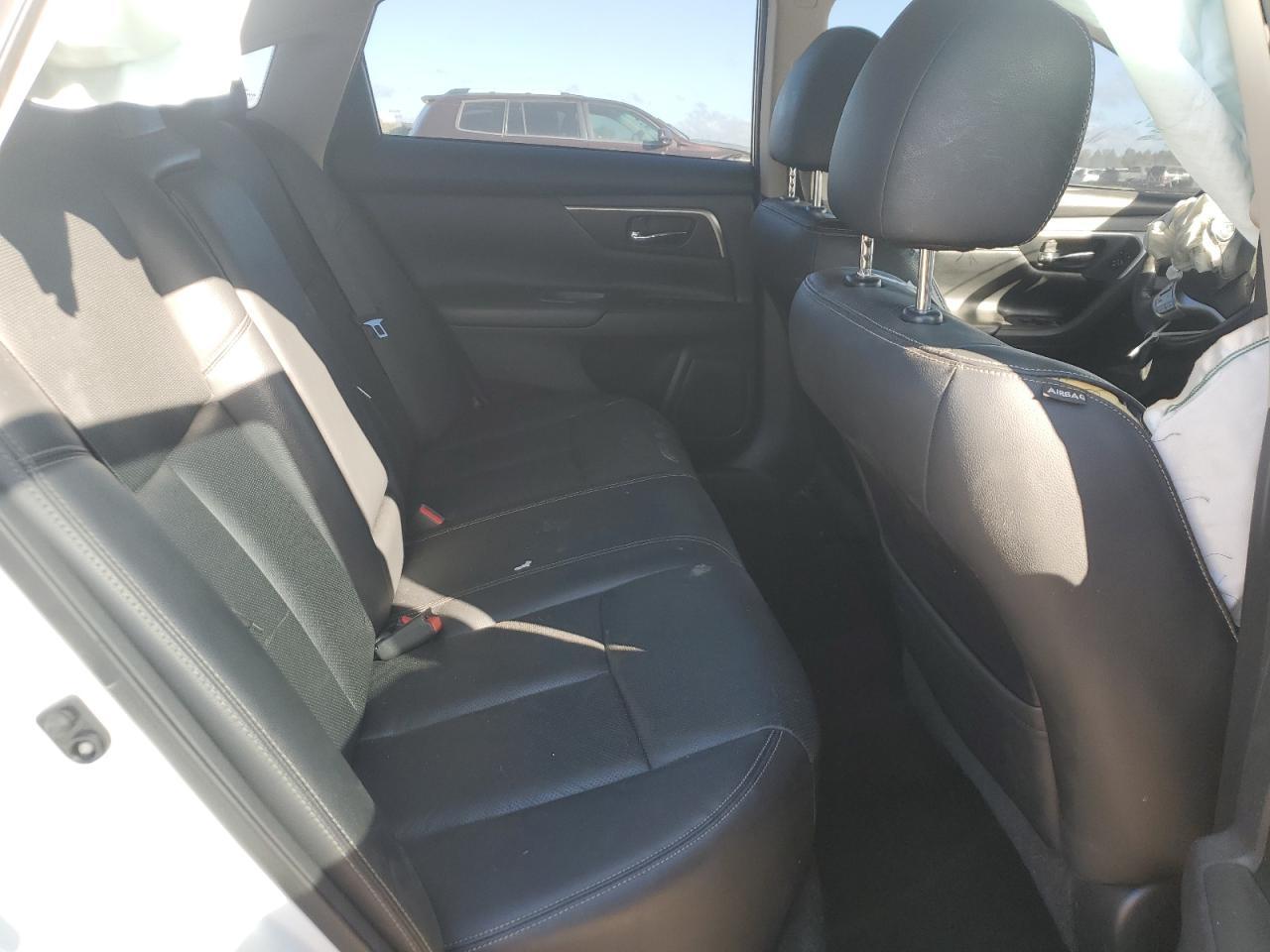 2016 NISSAN ALTIMA