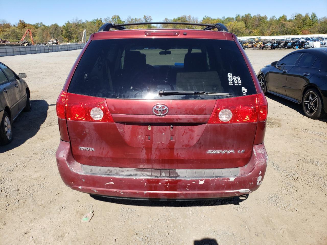 2009 TOYOTA SIENNA