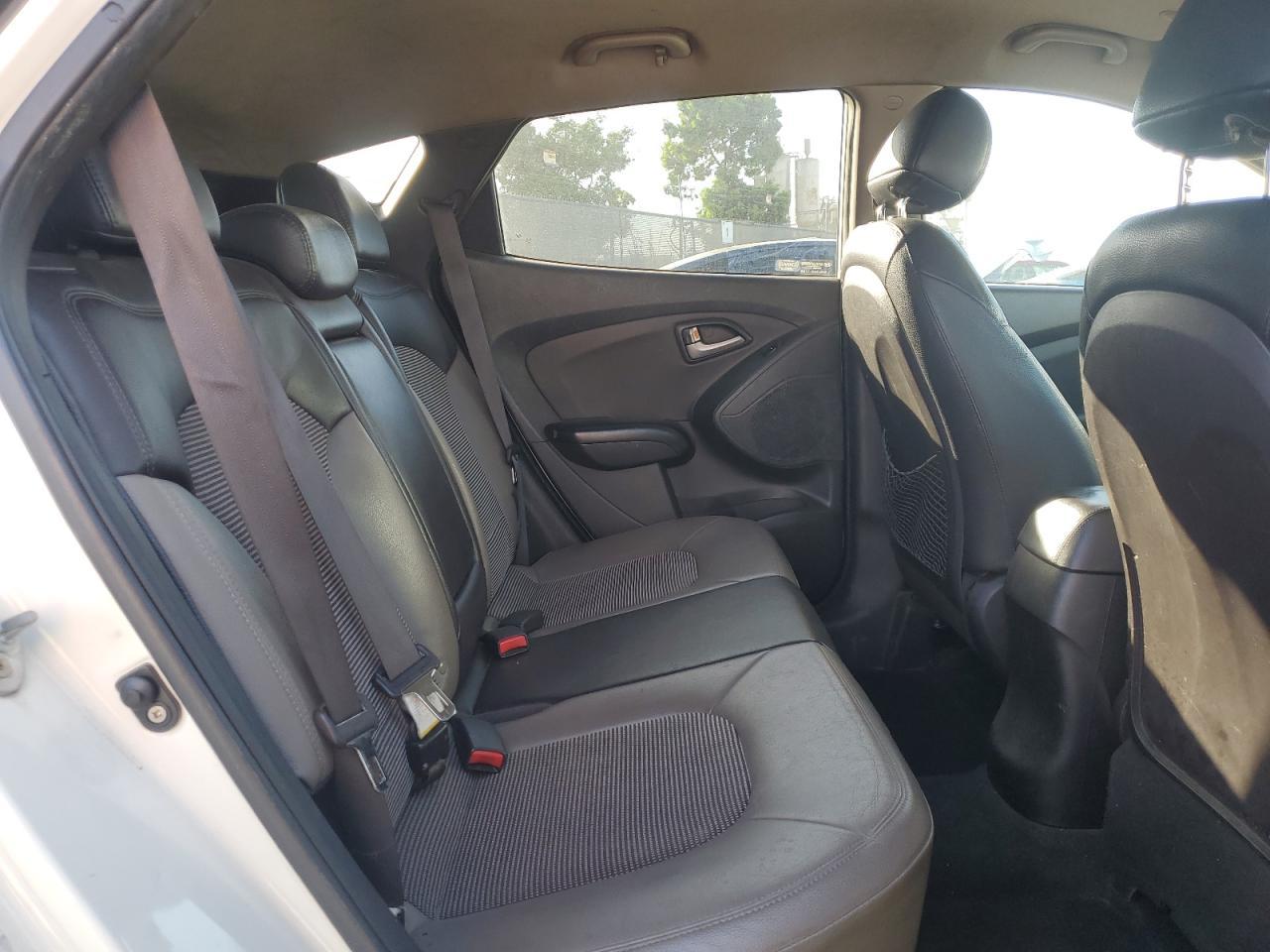 2012 HYUNDAI TUCSON