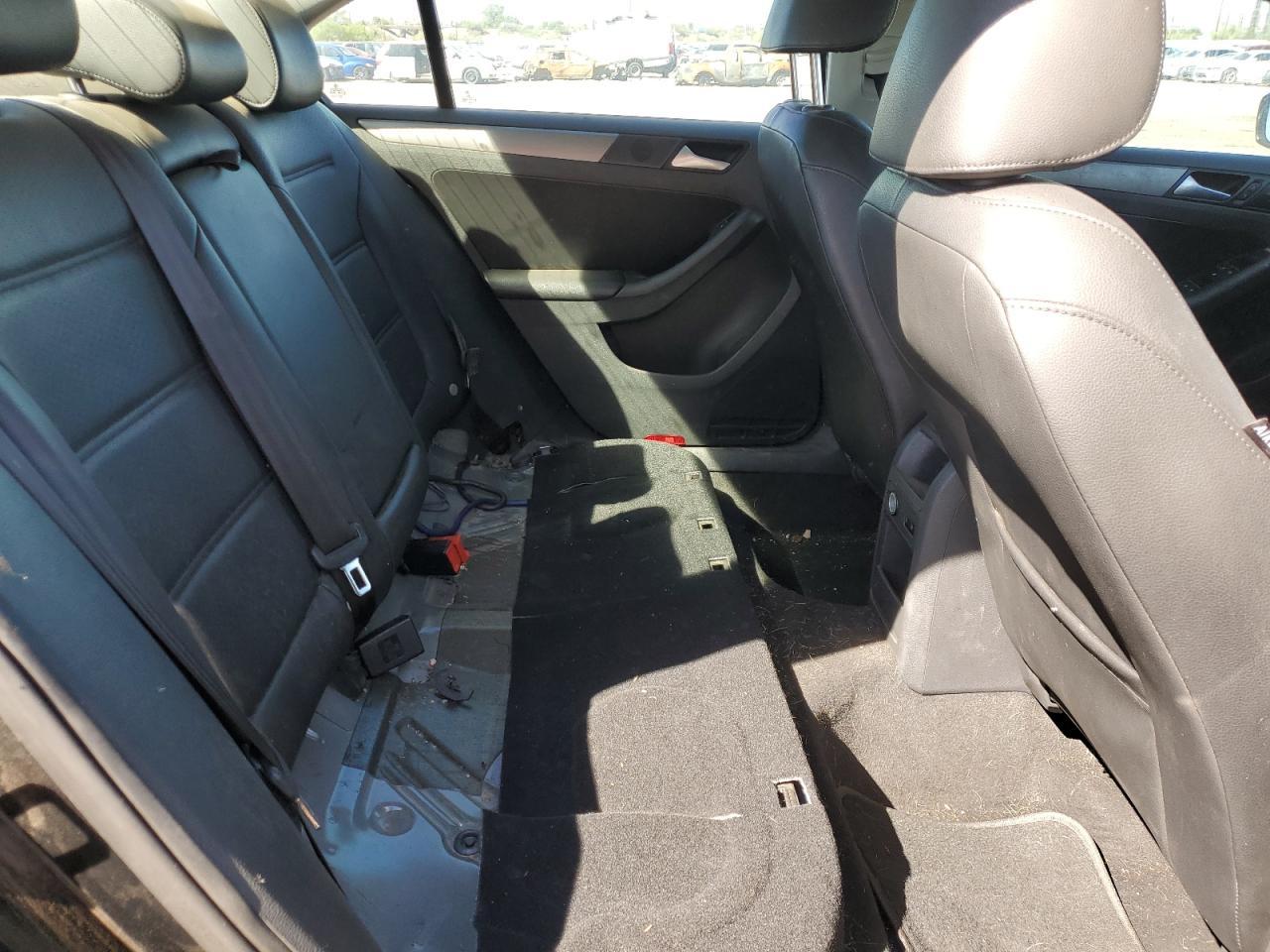 2013 VOLKSWAGEN JETTA