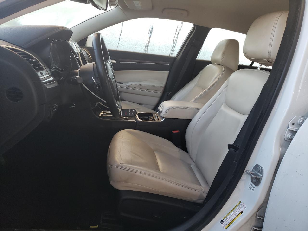 2022 CHRYSLER 300