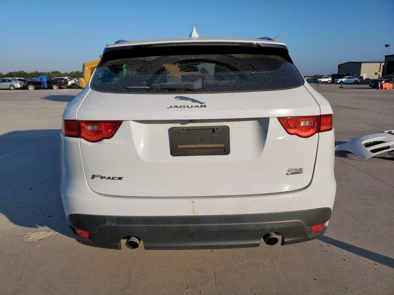 2018 JAGUAR F-Pace