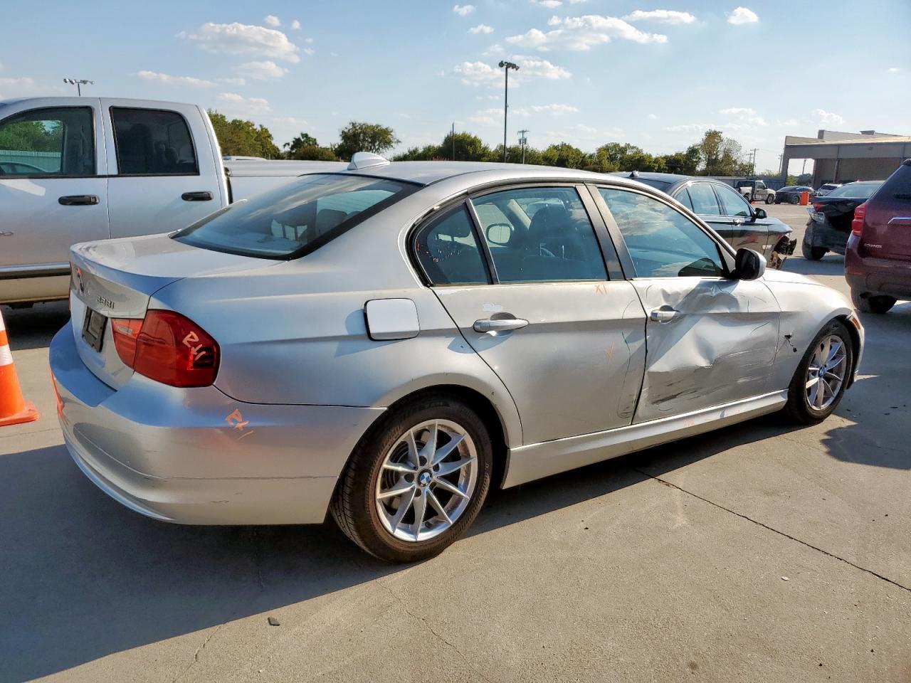 2010 BMW 3 SERIES