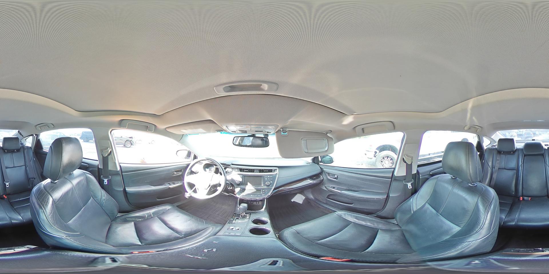 2013 TOYOTA Avalon