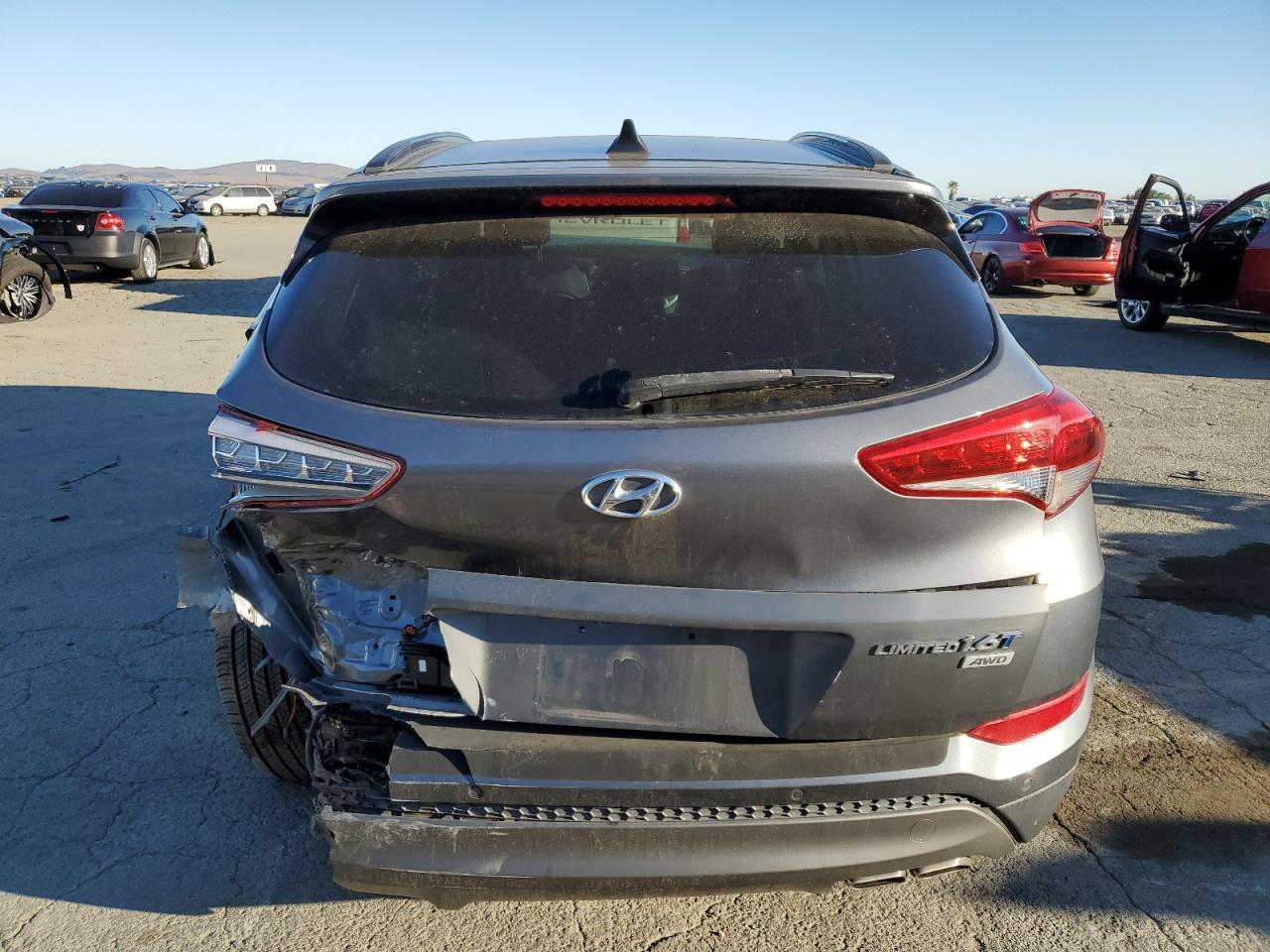 2016 HYUNDAI TUCSON