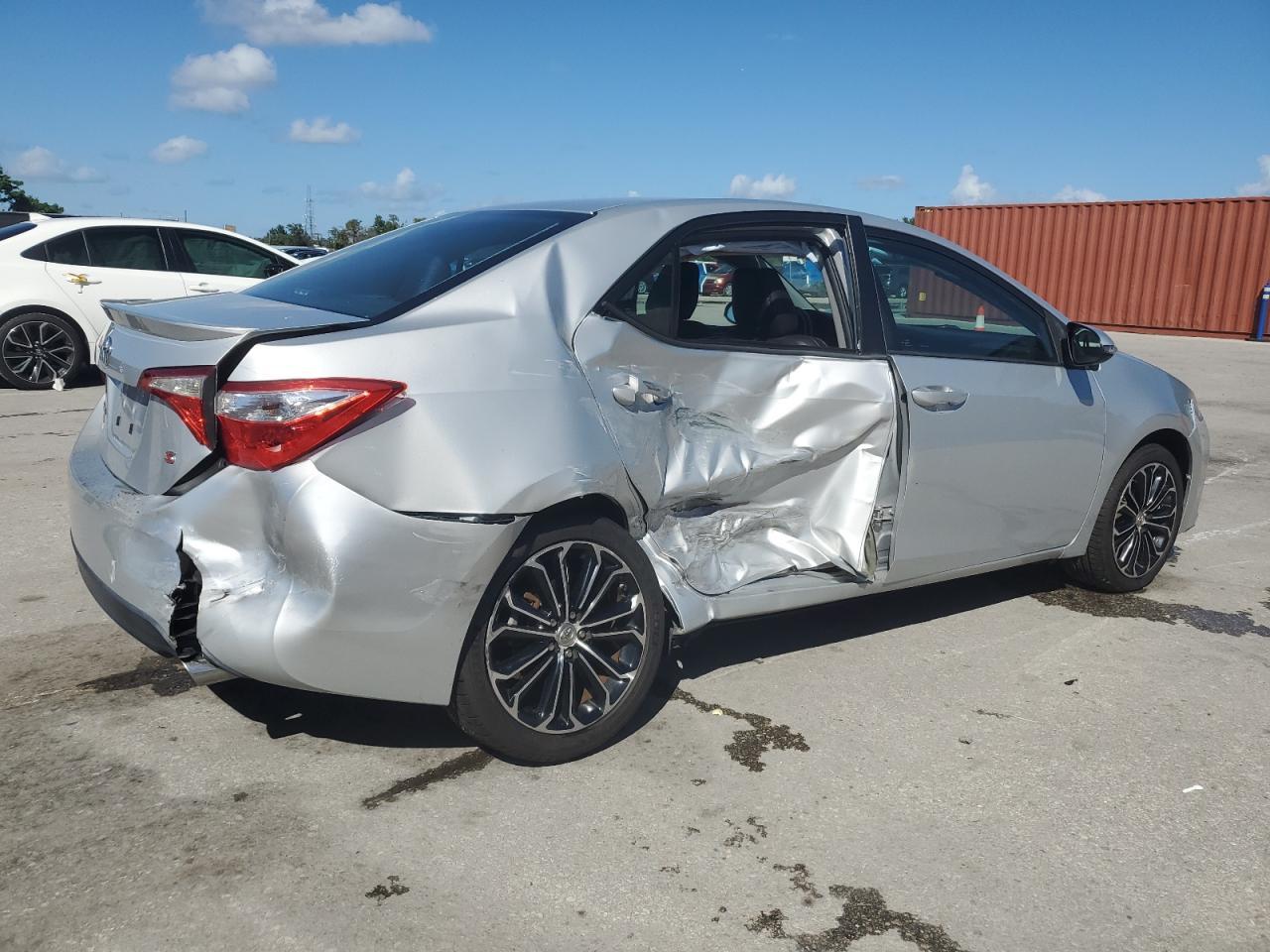 2016 TOYOTA COROLLA