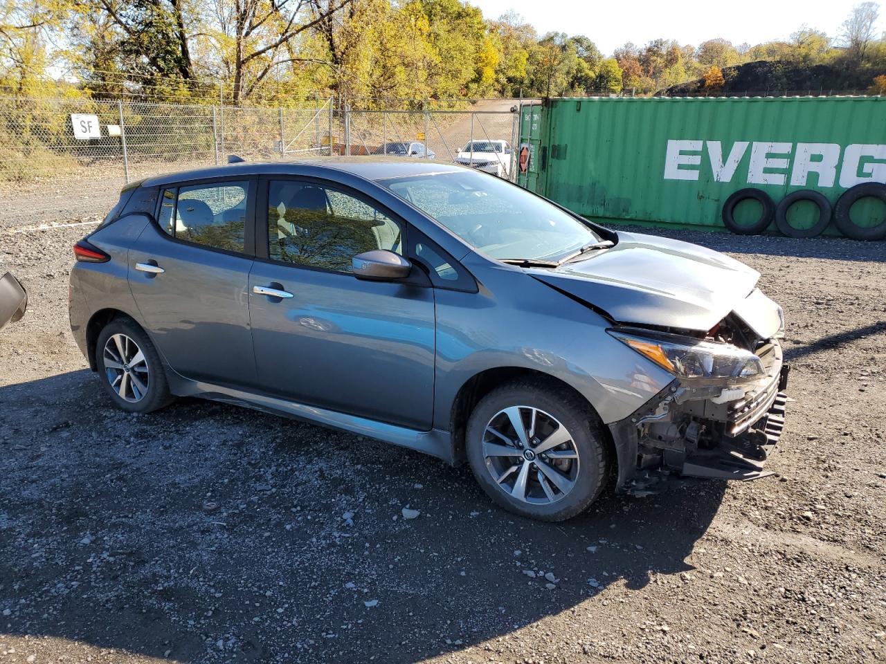 2021 NISSAN LEAF
