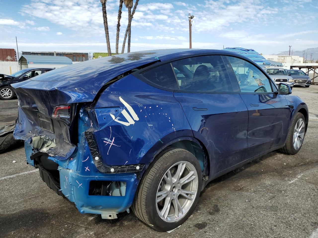 2024 TESLA MODEL Y