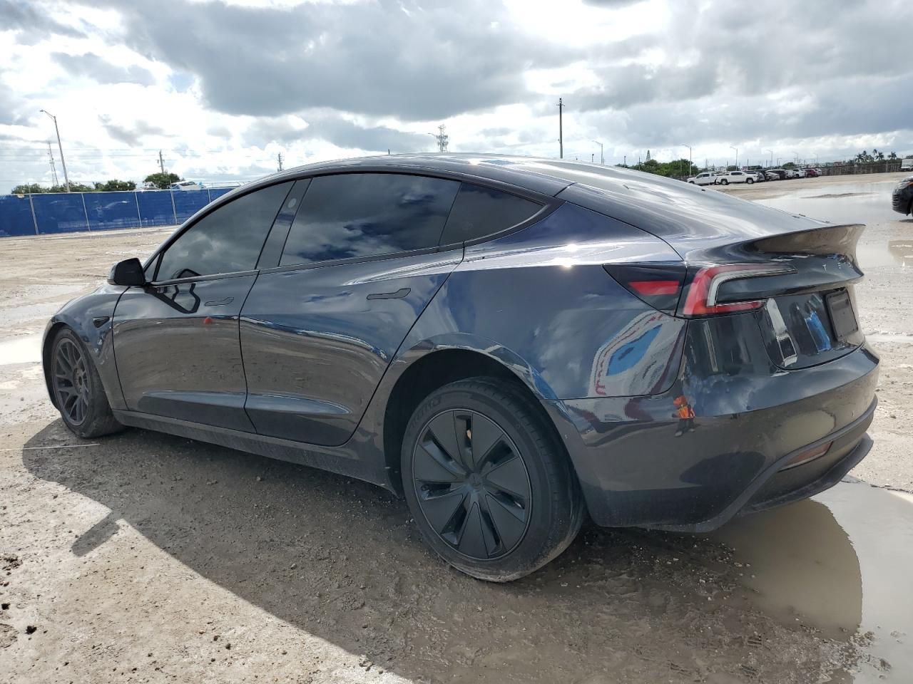 2024 TESLA MODEL 3