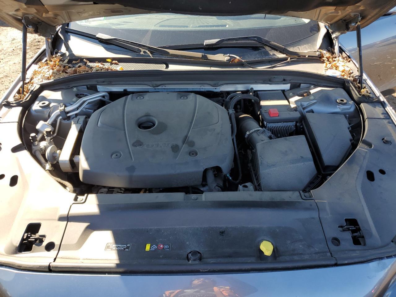 2018 VOLVO S90