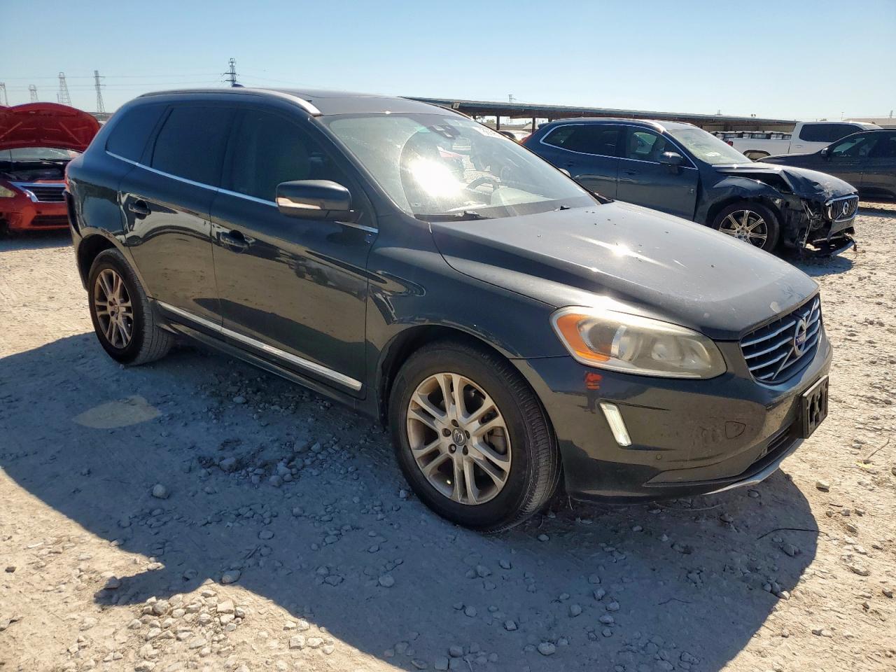 2015 VOLVO XC60