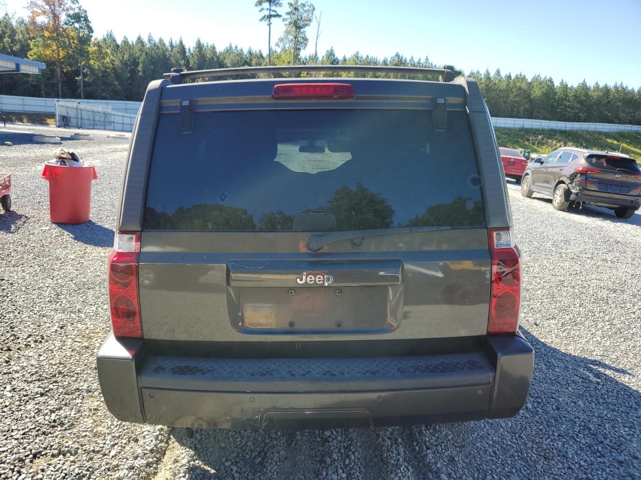 2006 JEEP Commander