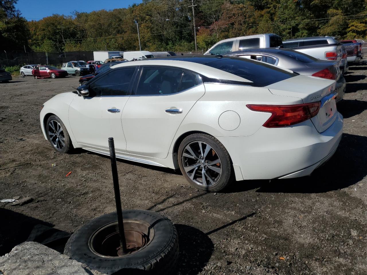 2016 NISSAN Maxima