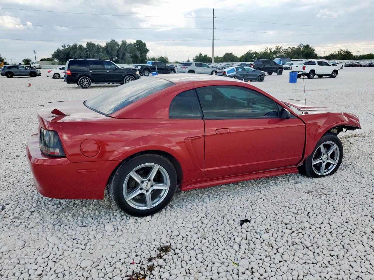 2001 FORD MUSTANG
