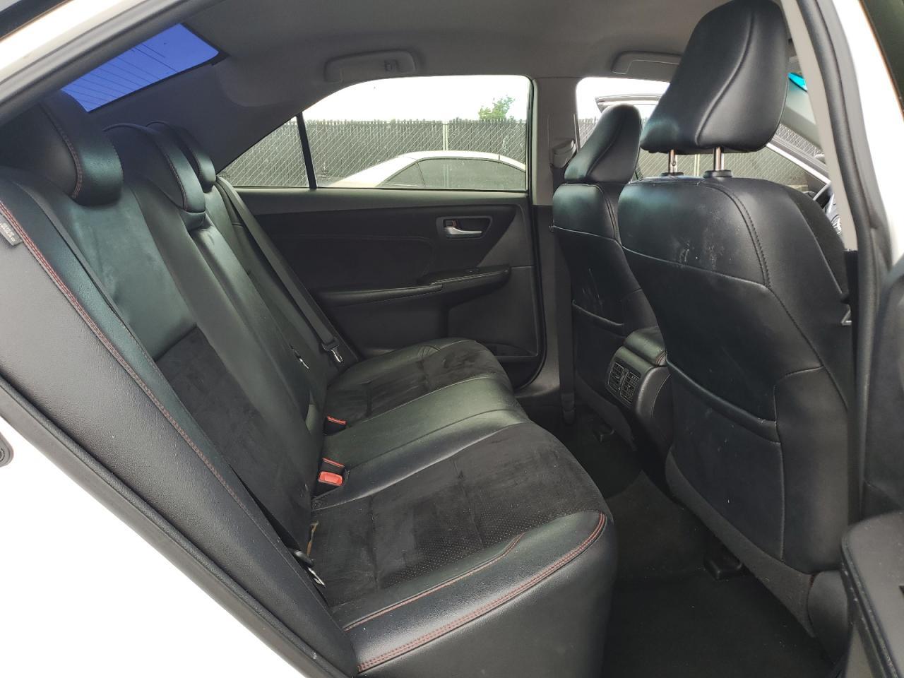 2017 TOYOTA CAMRY