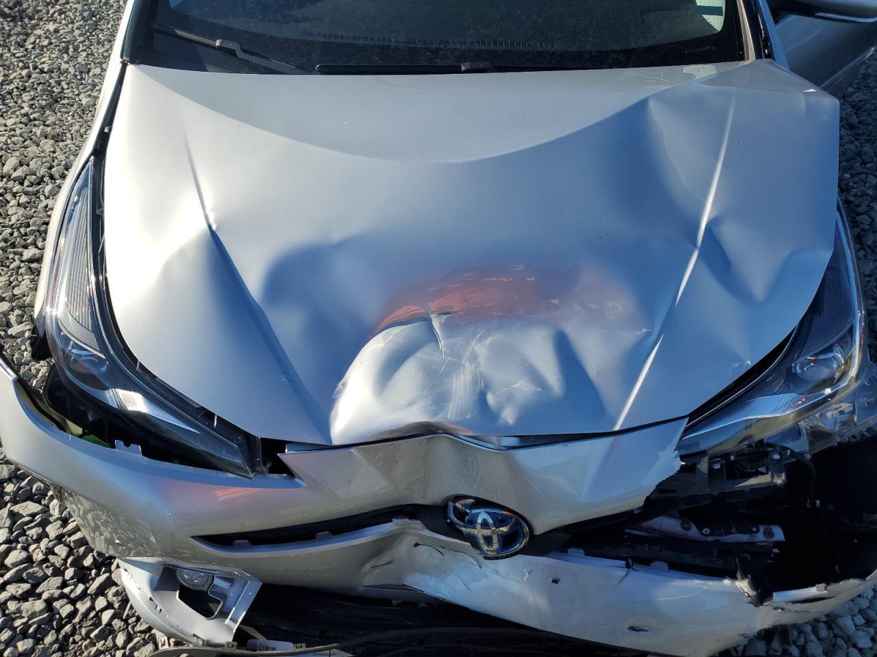 2022 TOYOTA PRIUS