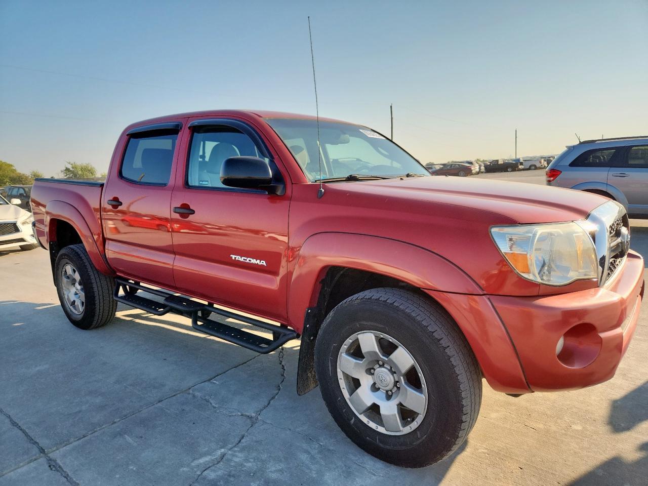 2011 TOYOTA TACOMA