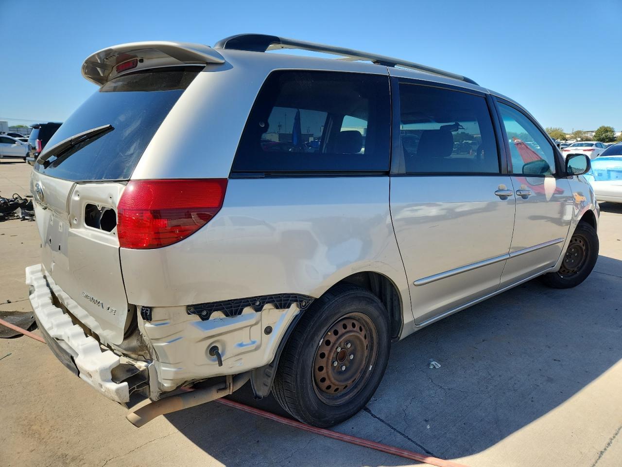 2005 TOYOTA SIENNA
