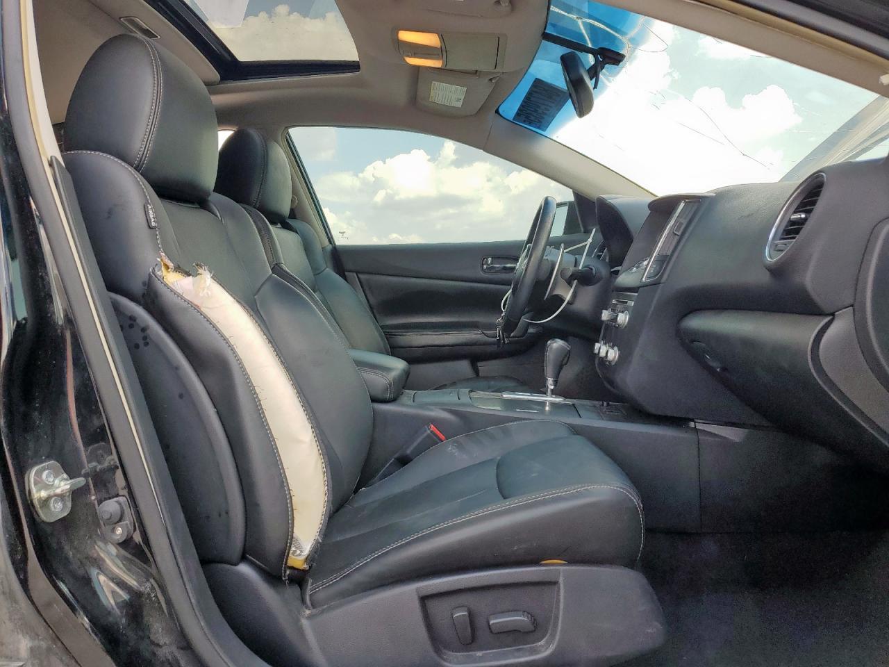 2014 NISSAN Maxima
