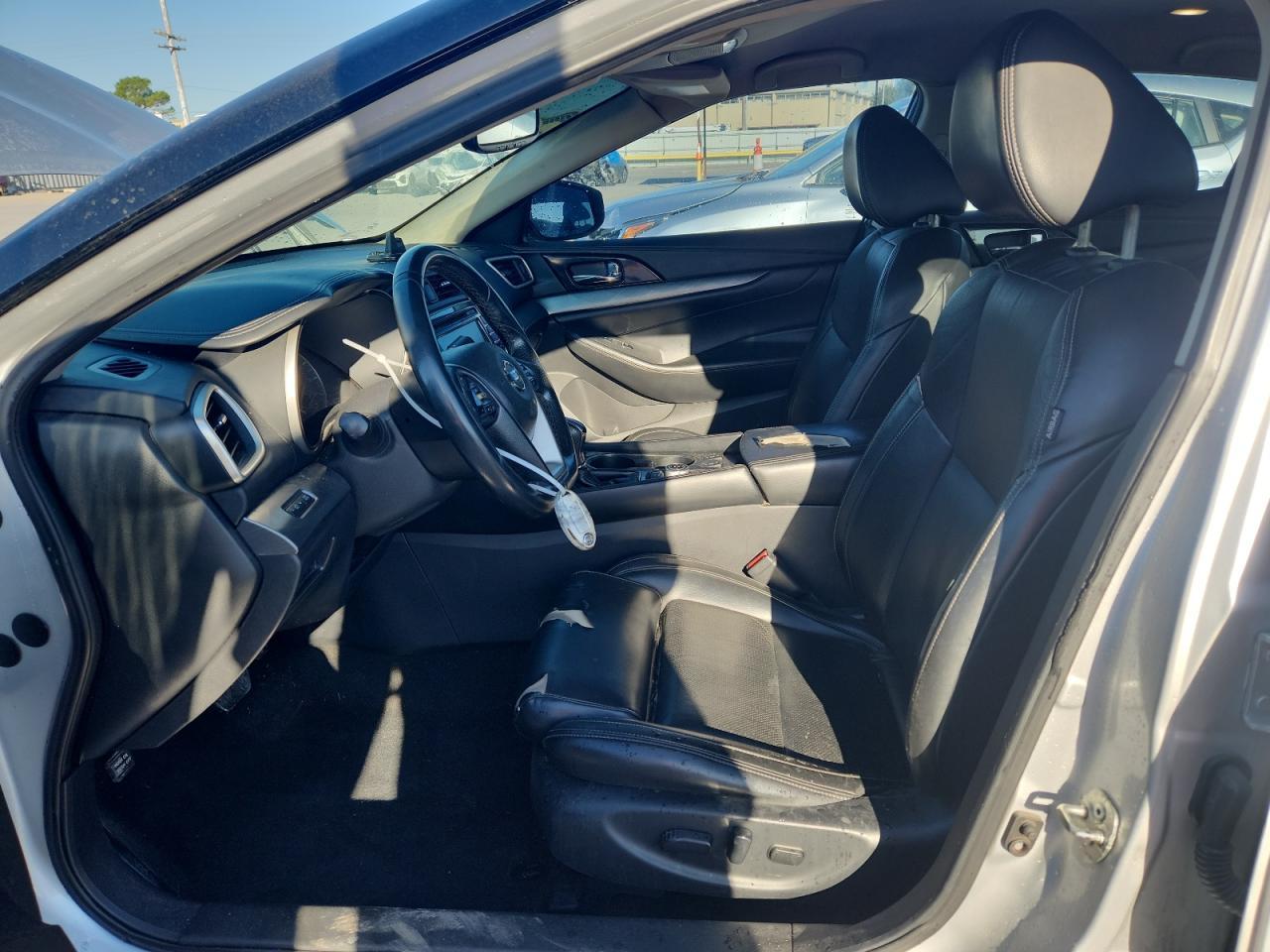 2017 NISSAN Maxima