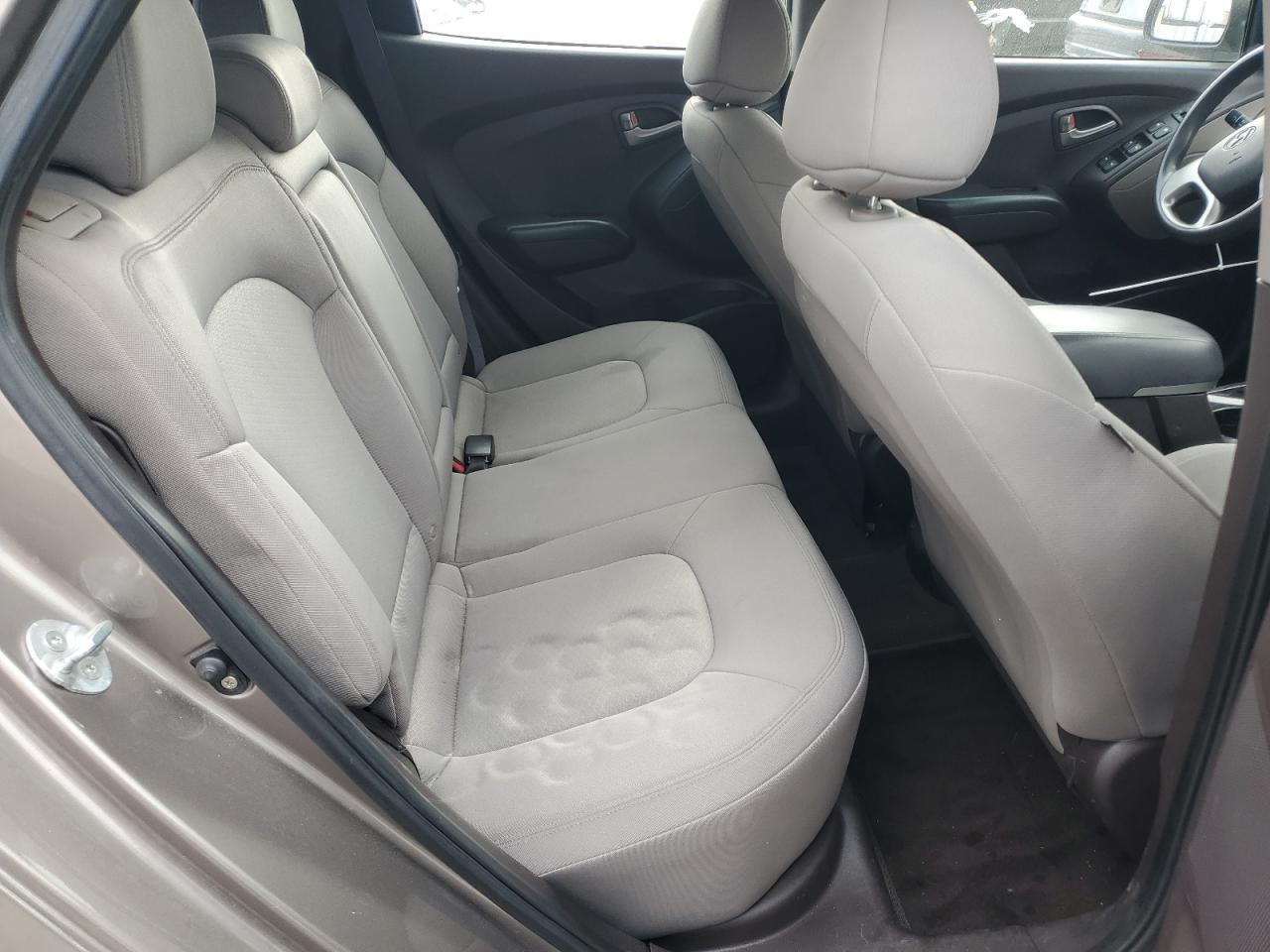 2011 HYUNDAI TUCSON