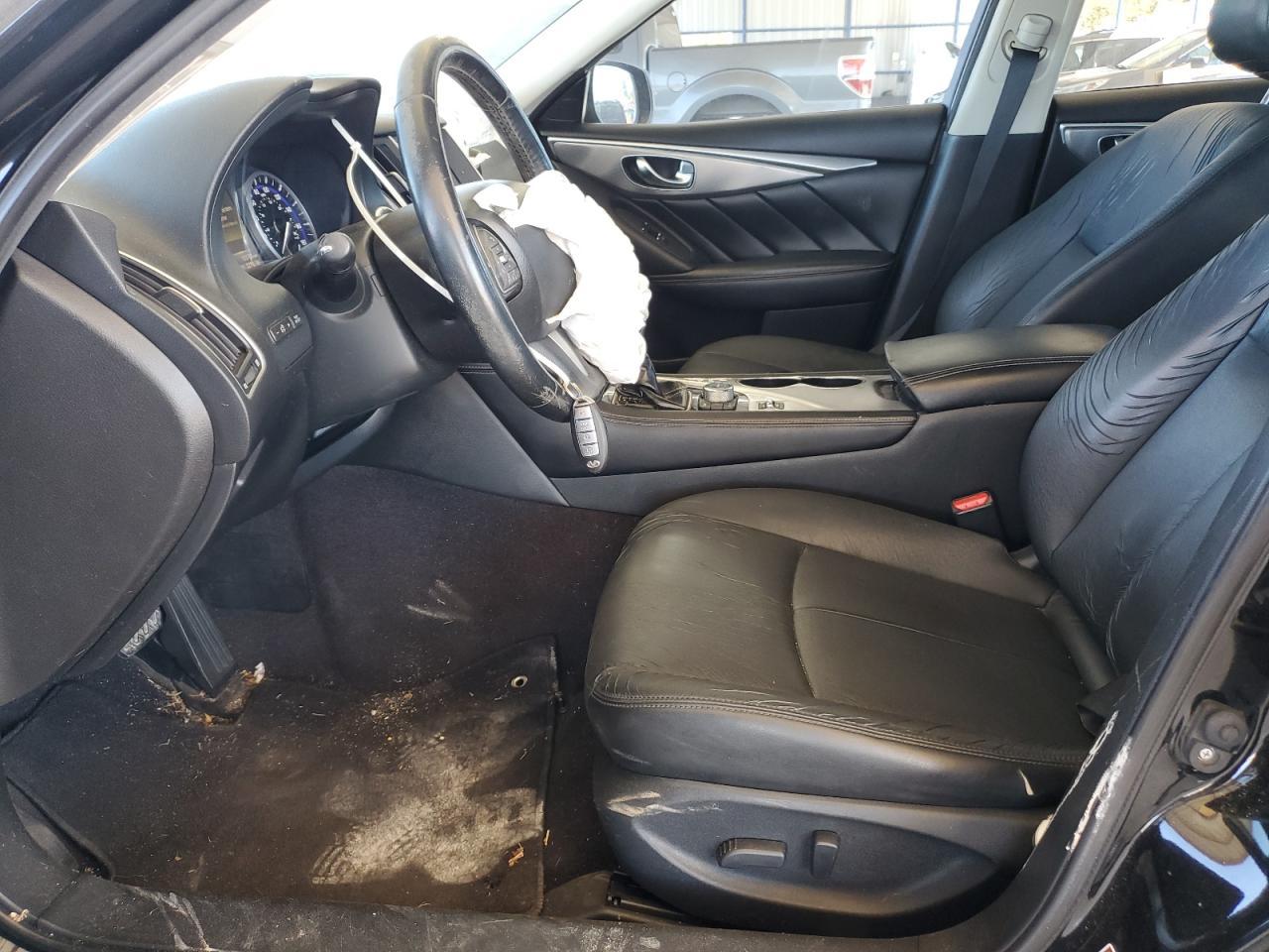 2015 INFINITI Q50