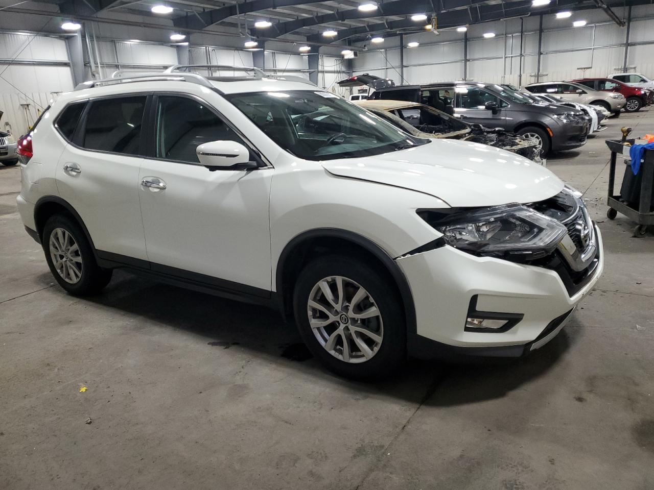 2017 NISSAN ROGUE