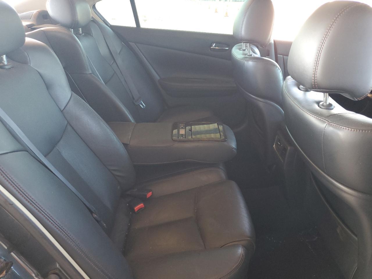 2010 NISSAN Maxima