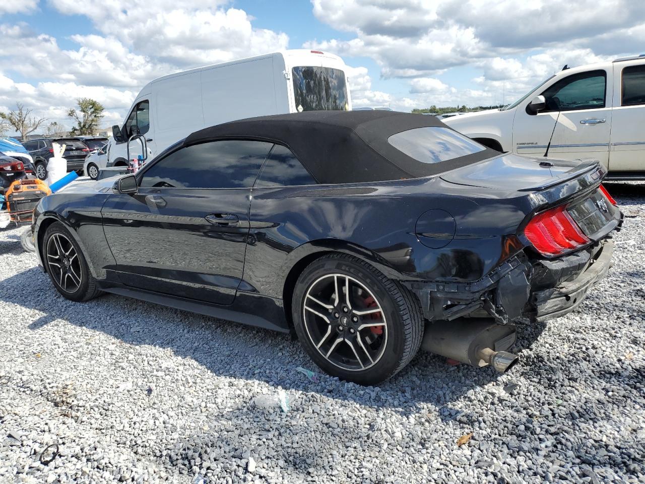 2022 FORD MUSTANG