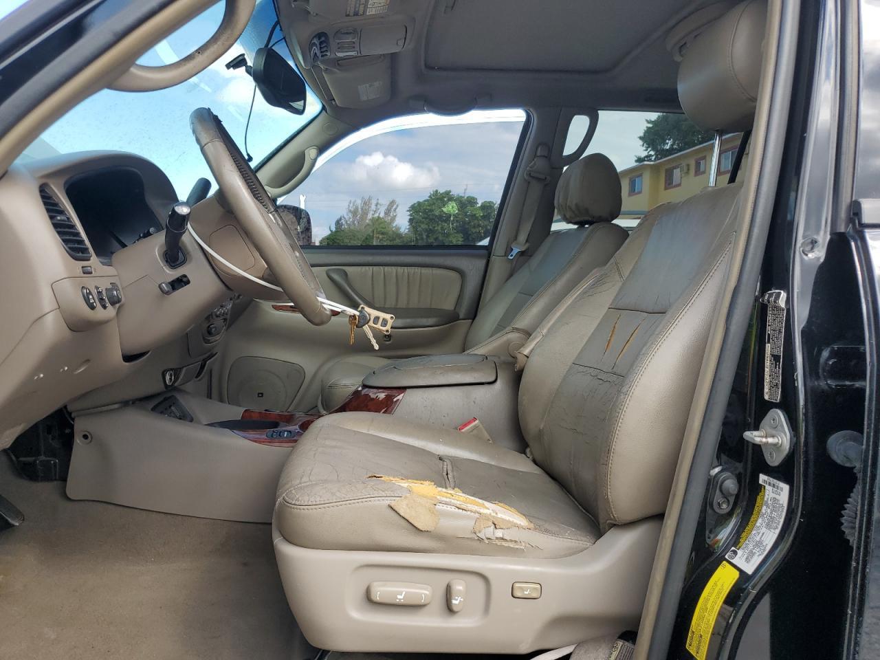 2006 TOYOTA Sequoia