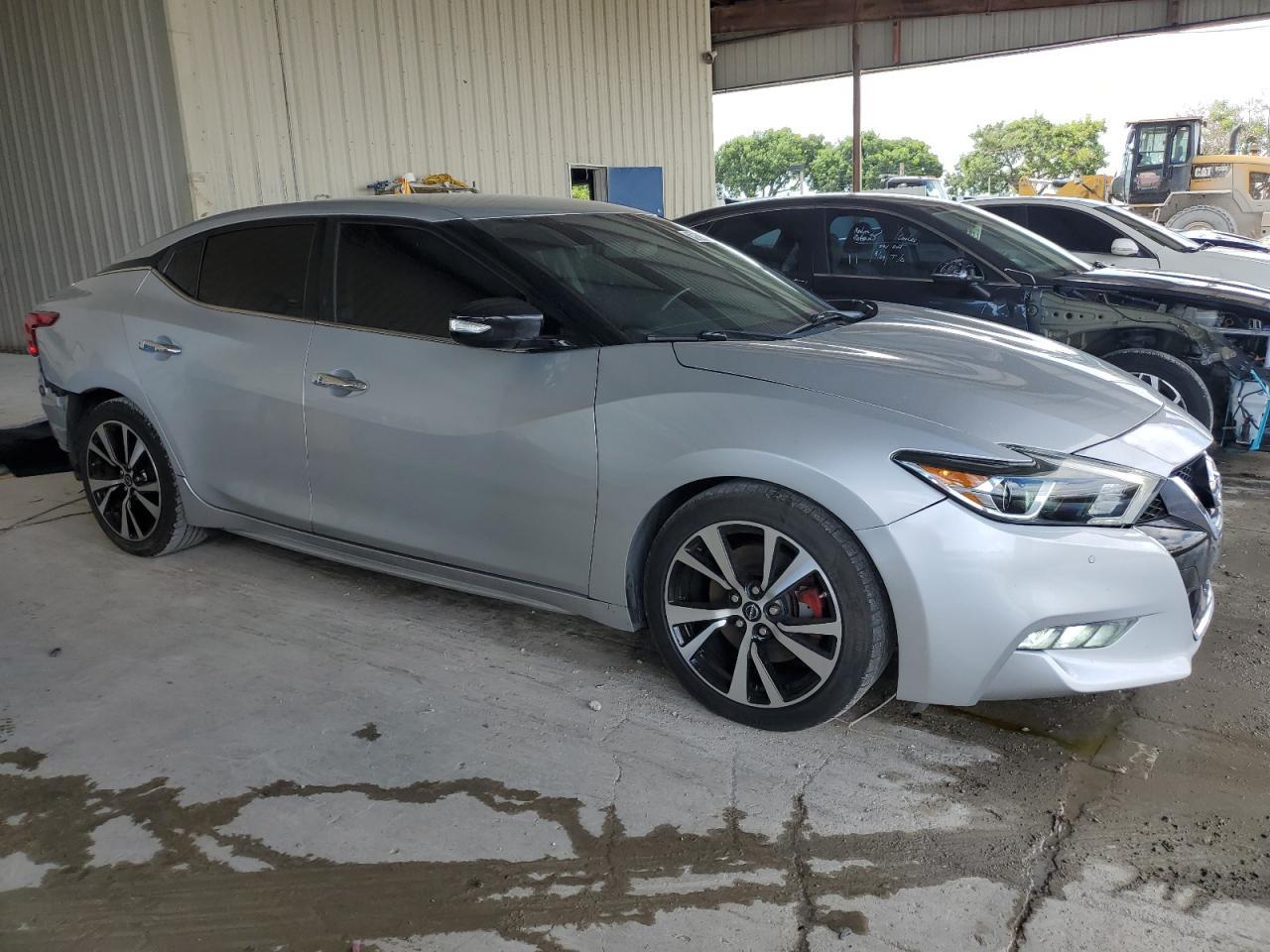 2018 NISSAN Maxima