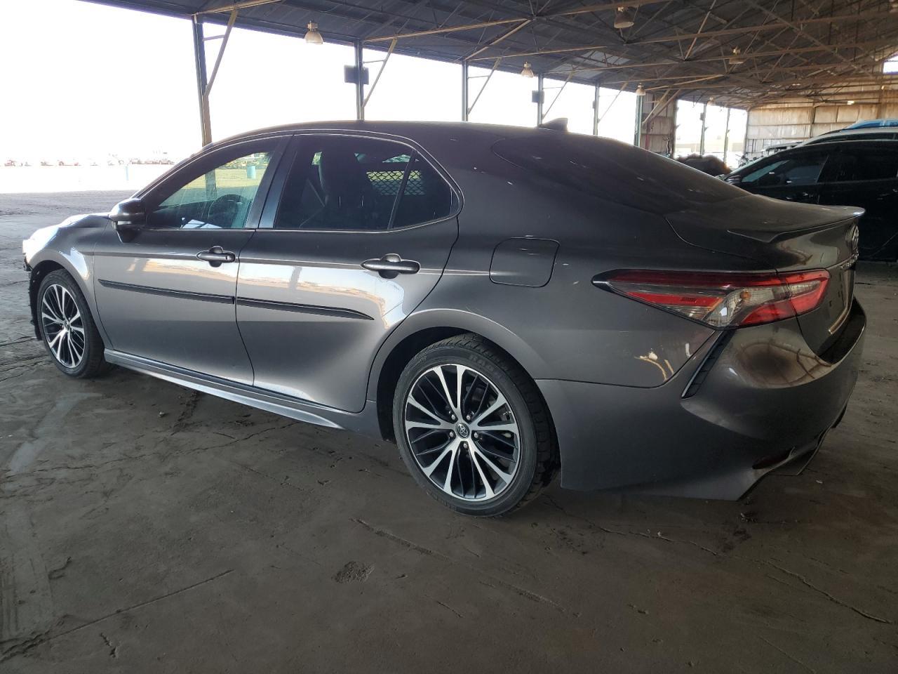2019 TOYOTA CAMRY
