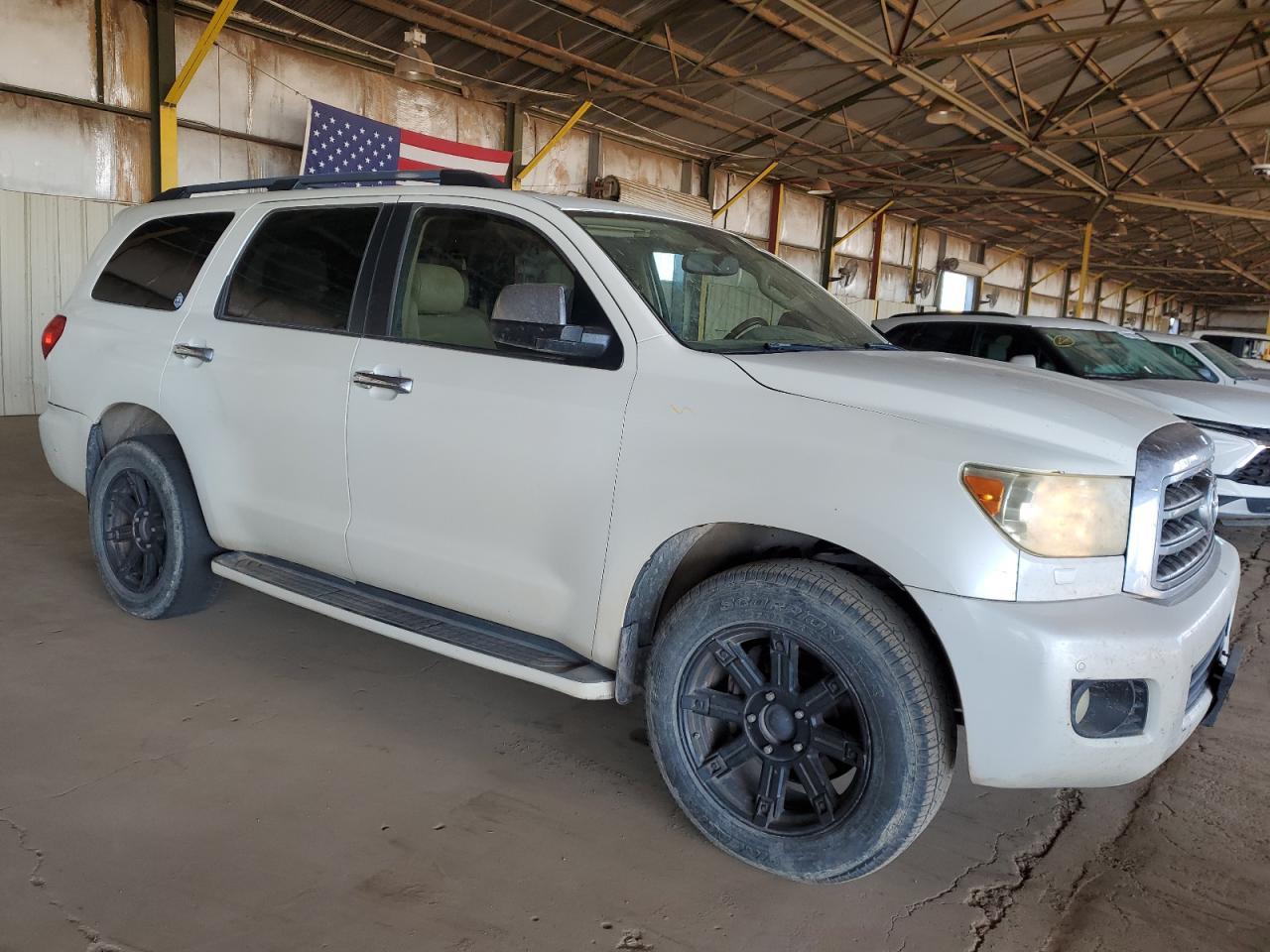 2010 TOYOTA Sequoia
