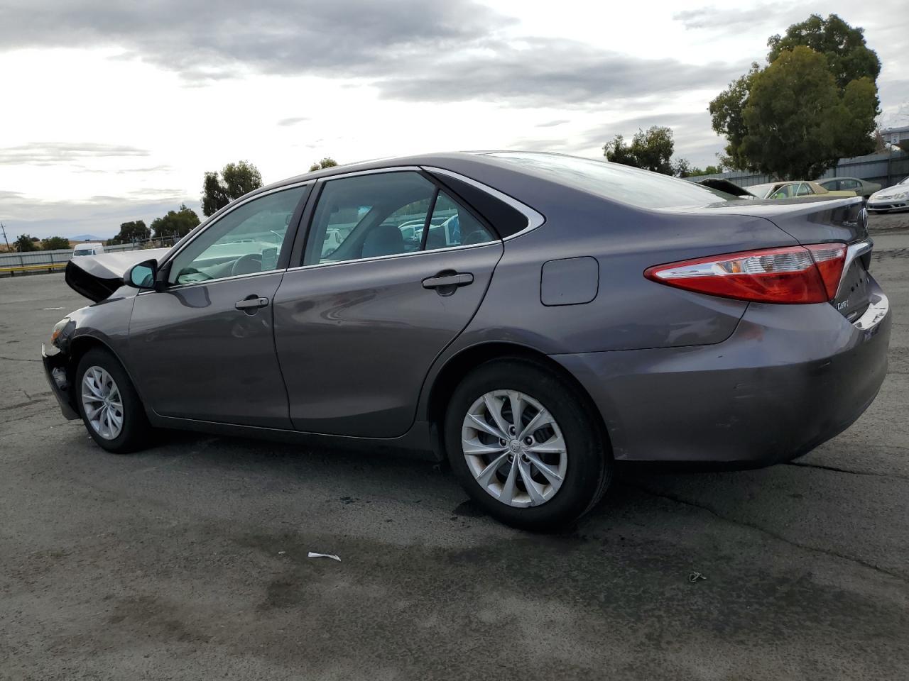 2016 TOYOTA CAMRY