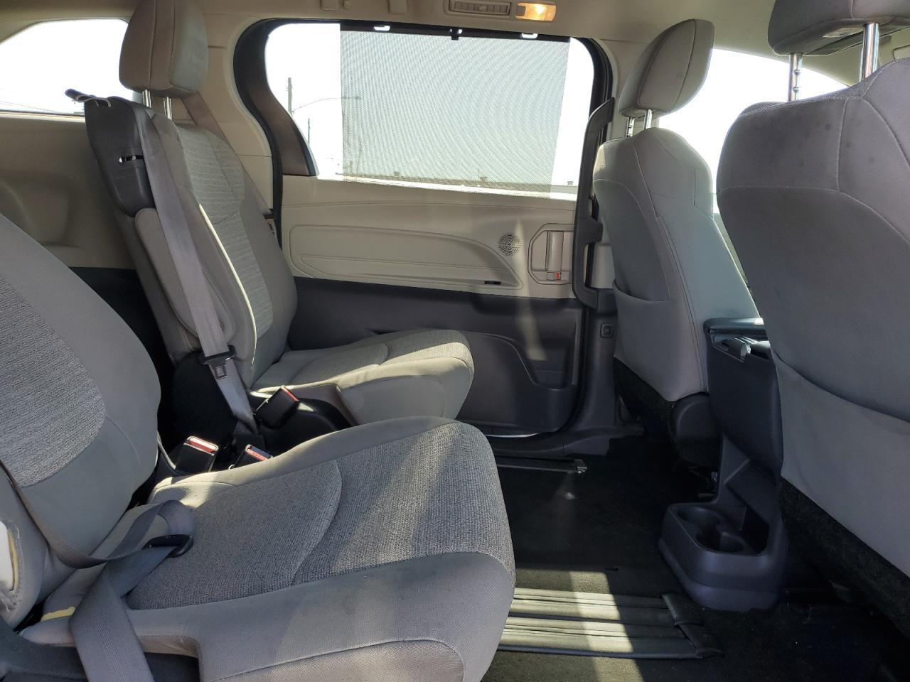 2022 TOYOTA SIENNA