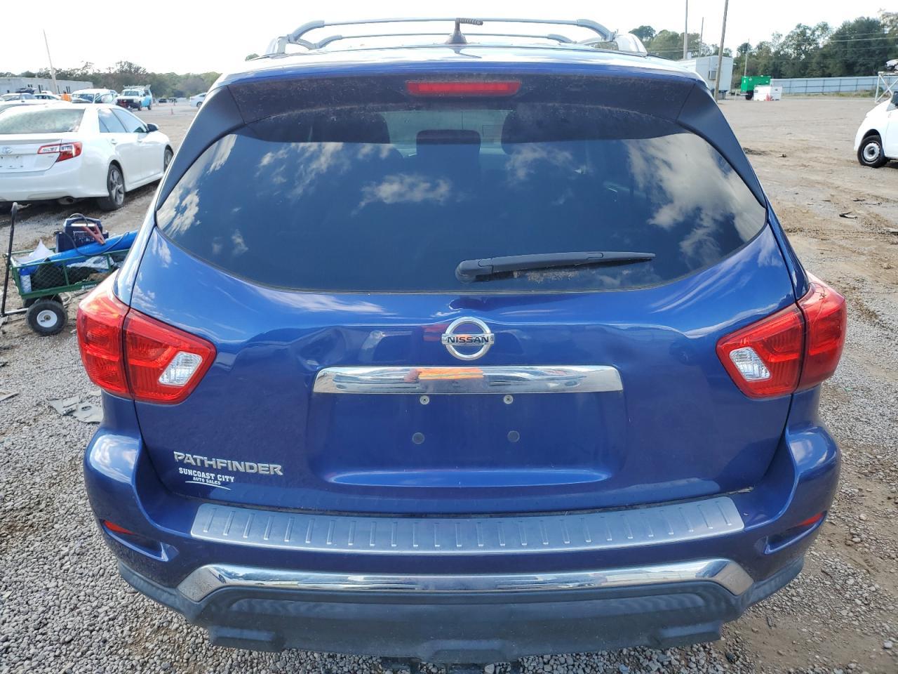 2017 NISSAN PATHFINDER