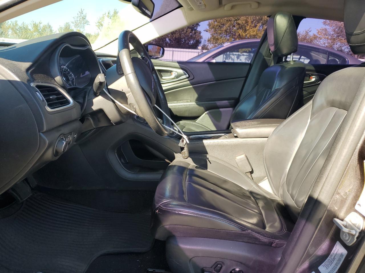 2017 CHRYSLER 200