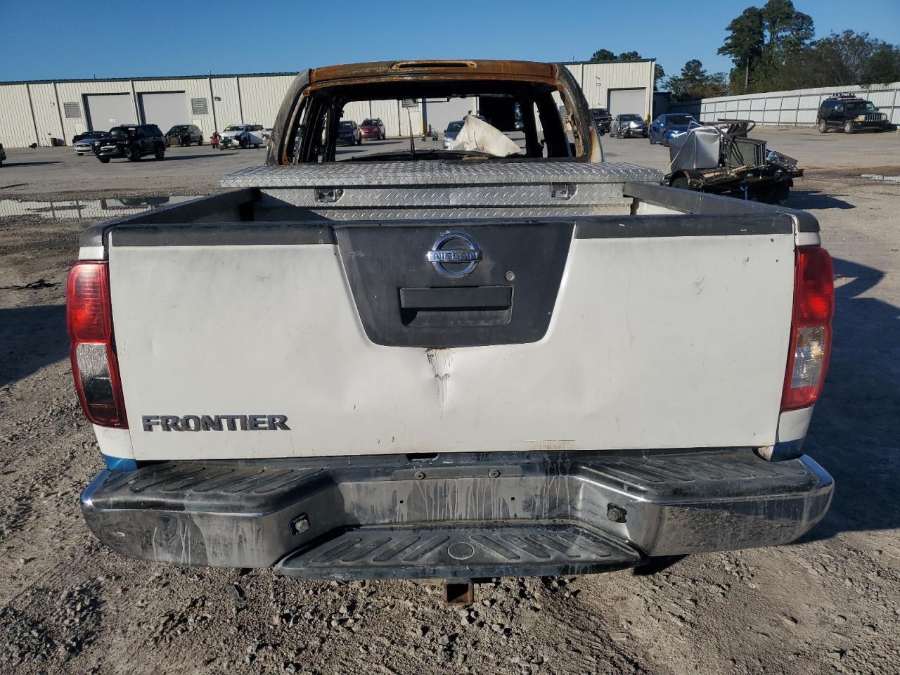 2011 NISSAN Frontier