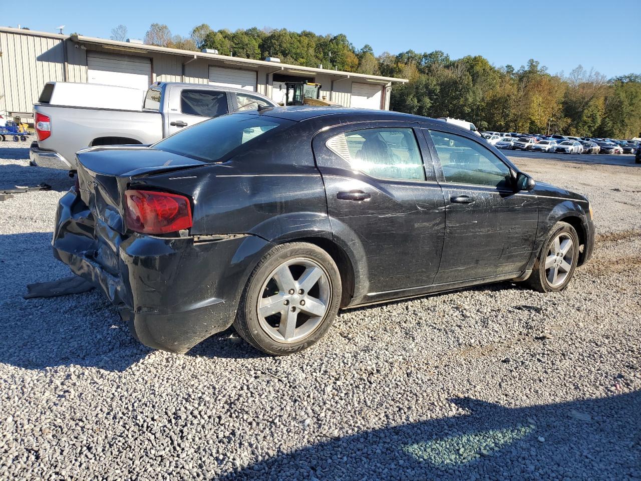 2011 DODGE Avenger