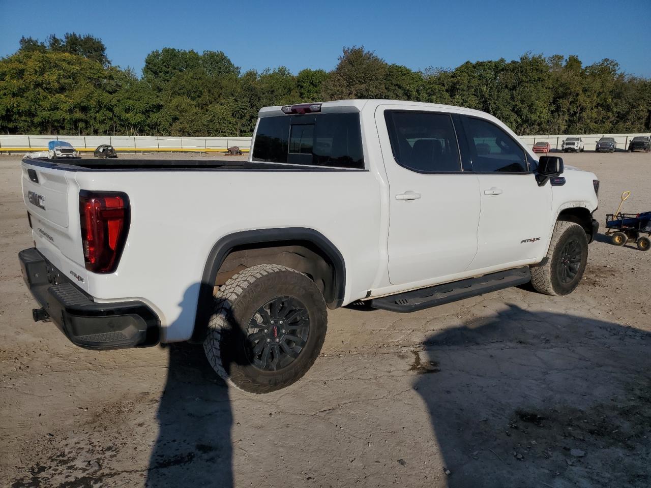 2023 GMC Sierra