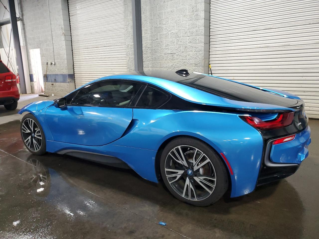 2016 BMW i8