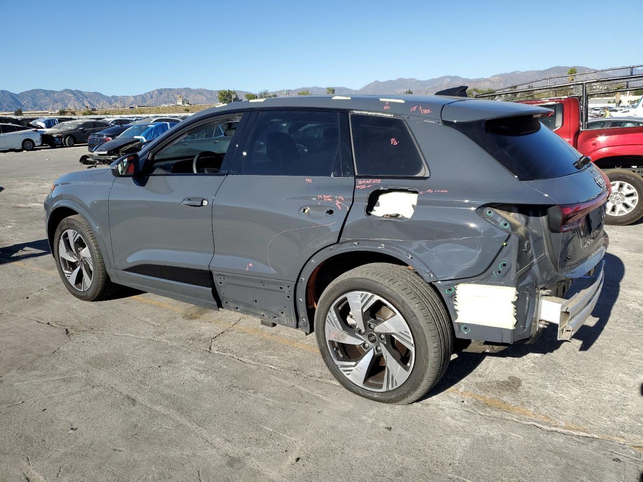 2025 AUDI Q6 e-tron