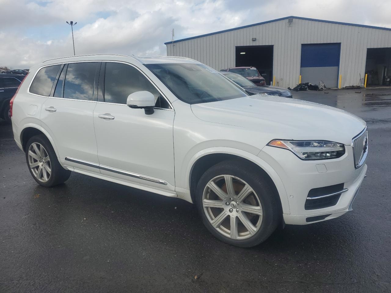 2018 VOLVO XC90