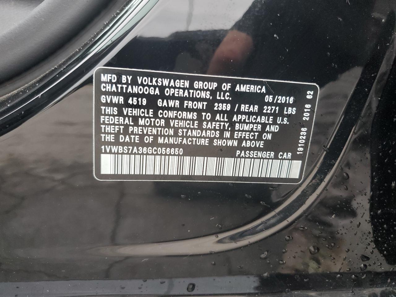 2016 VOLKSWAGEN Passat