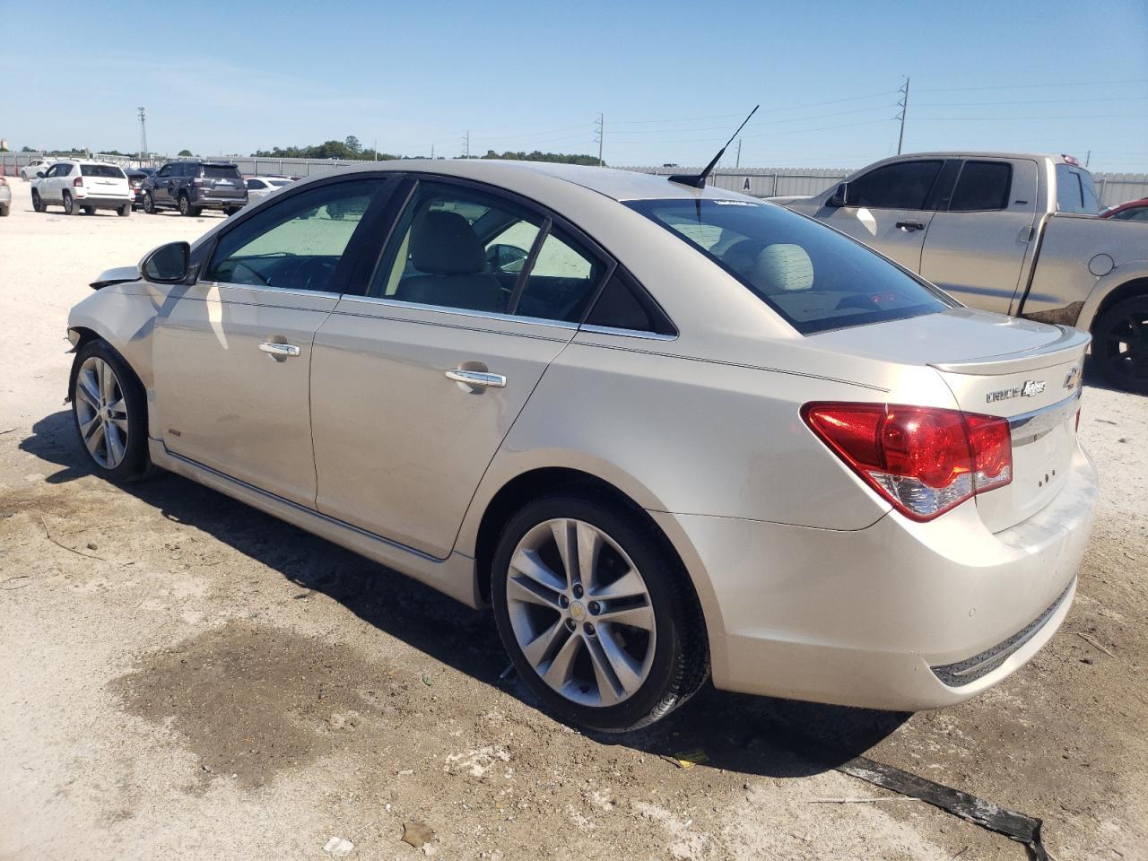 2011 CHEVROLET CRUZE