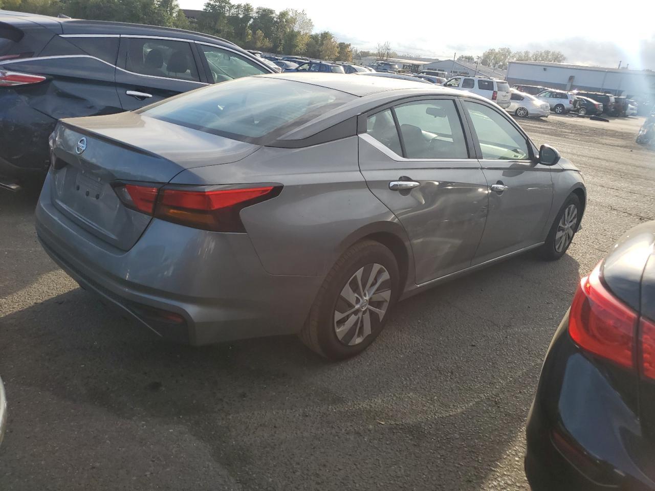 2022 NISSAN ALTIMA