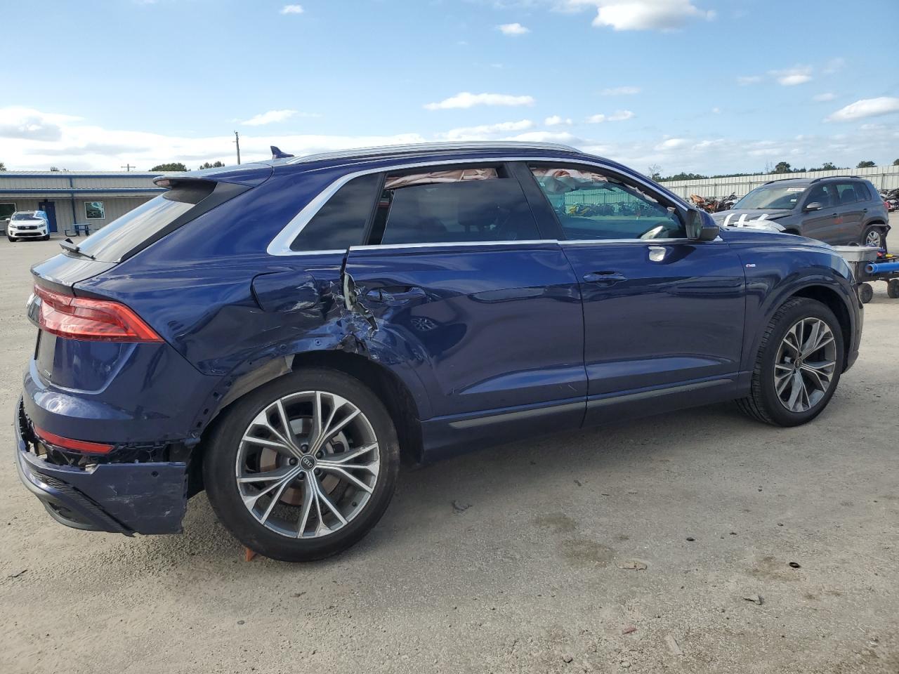 2021 AUDI Q8