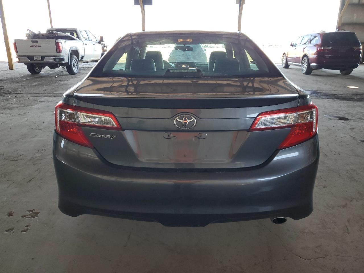 2014 TOYOTA CAMRY